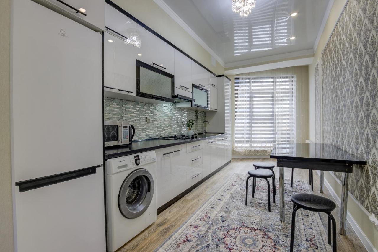 Apartament 2-Ком Квартира Biszkek Zewnętrze zdjęcie